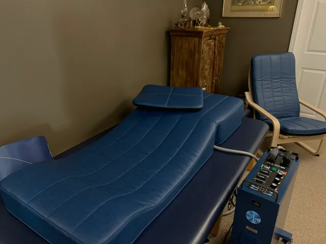 The PEMF therapy table and equipment at Bridge to Health